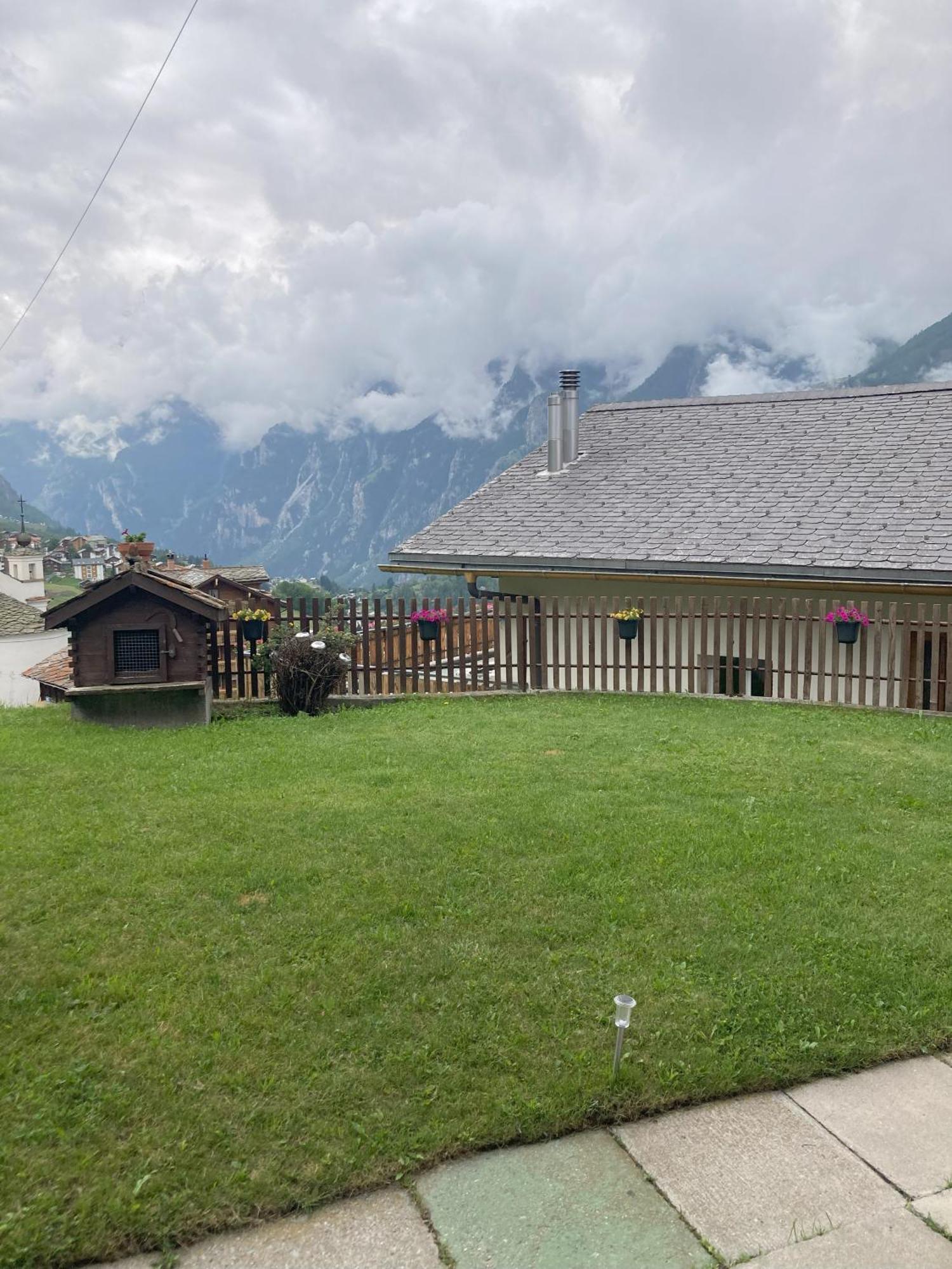 Haus Dorfblick Daire Grächen Dış mekan fotoğraf