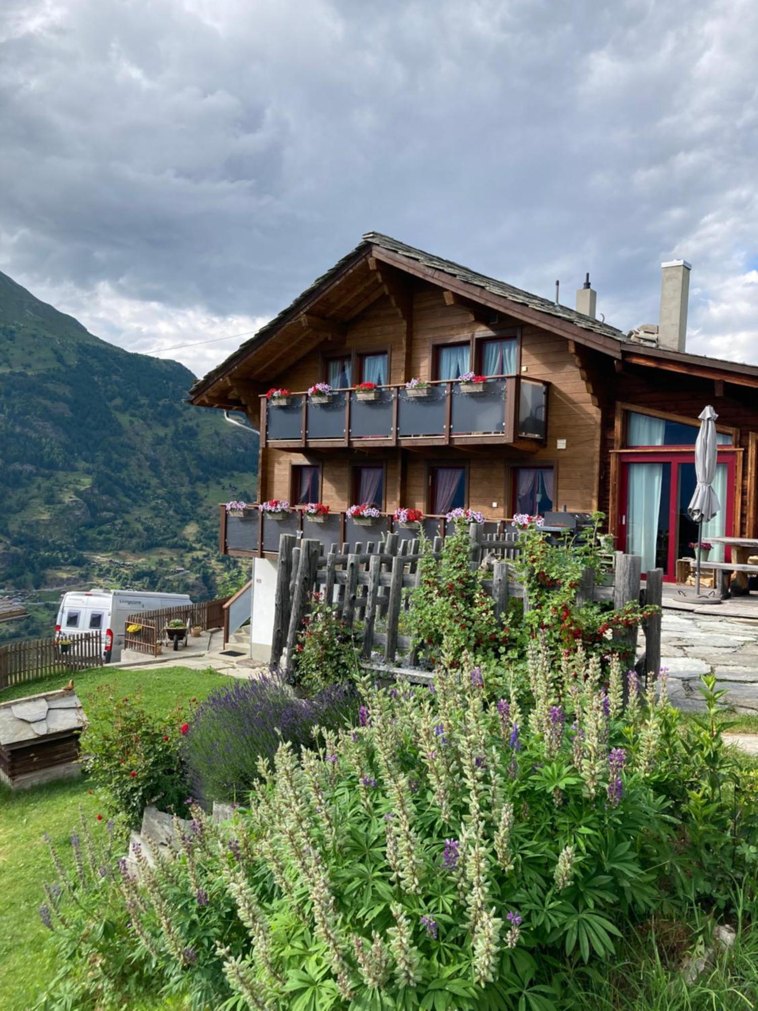 Haus Dorfblick Daire Grächen Dış mekan fotoğraf