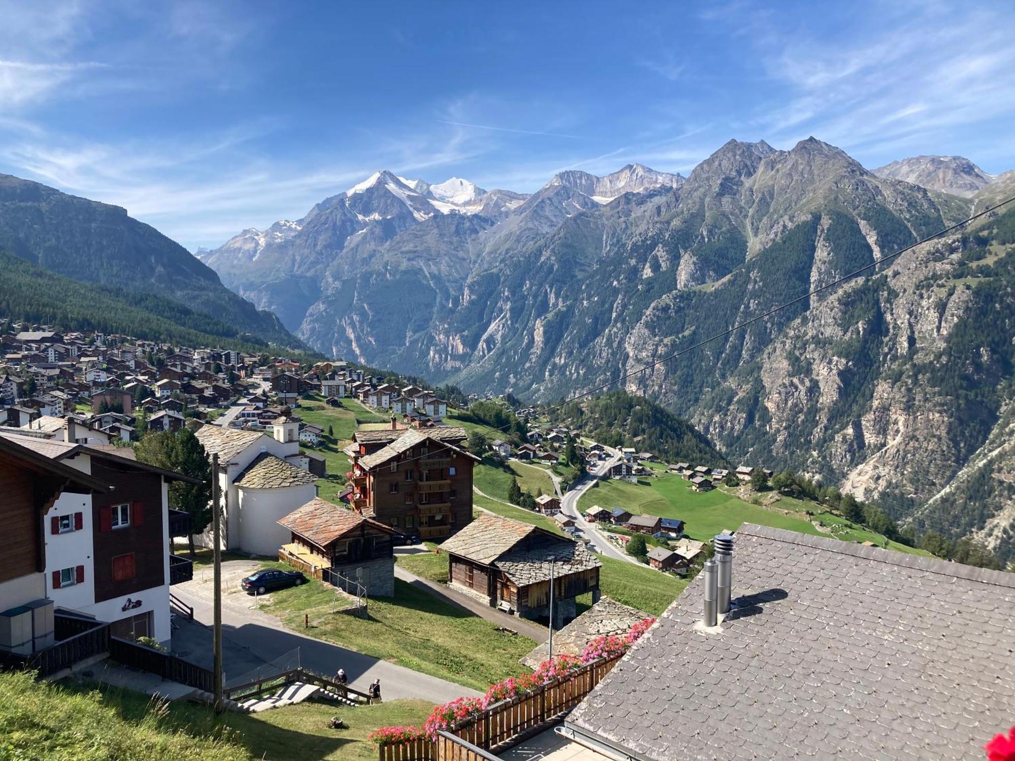 Haus Dorfblick Daire Grächen Dış mekan fotoğraf