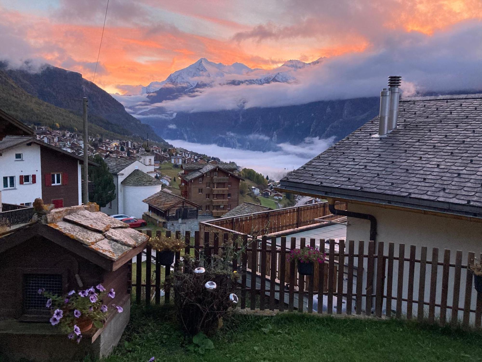 Haus Dorfblick Daire Grächen Dış mekan fotoğraf